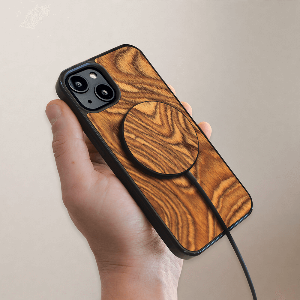 Nutmeg root MagSafe wireless charger