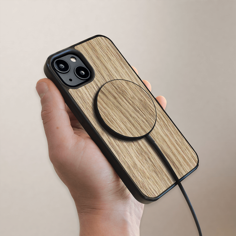Oak MagSafe wireless charger