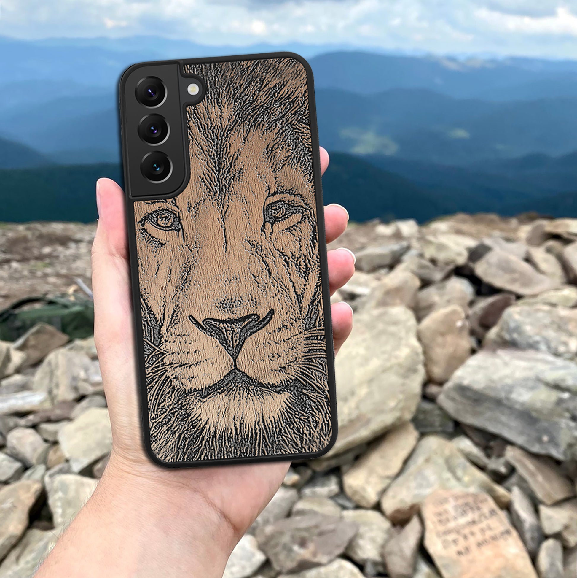 Wood Galaxy S22 Ultra Case Lion face